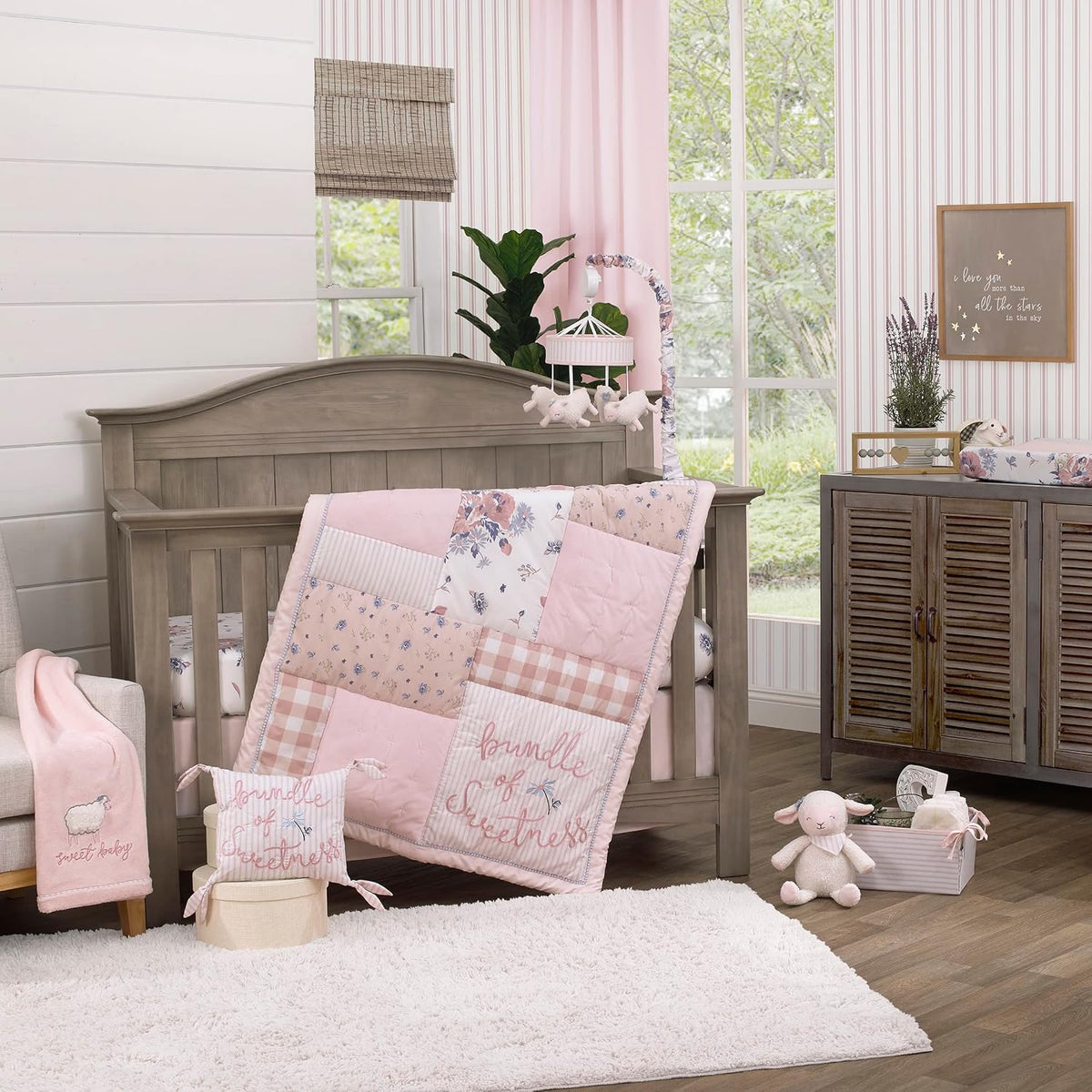 NoJo Farmhouse 4-Piece 100% Cotton Crib Bedding Set, Sweet Floral Patchwork Comforter, Fitted Crib Sheet, Dust Ruffle & Storage Caddy, Blush Pink and Taupe