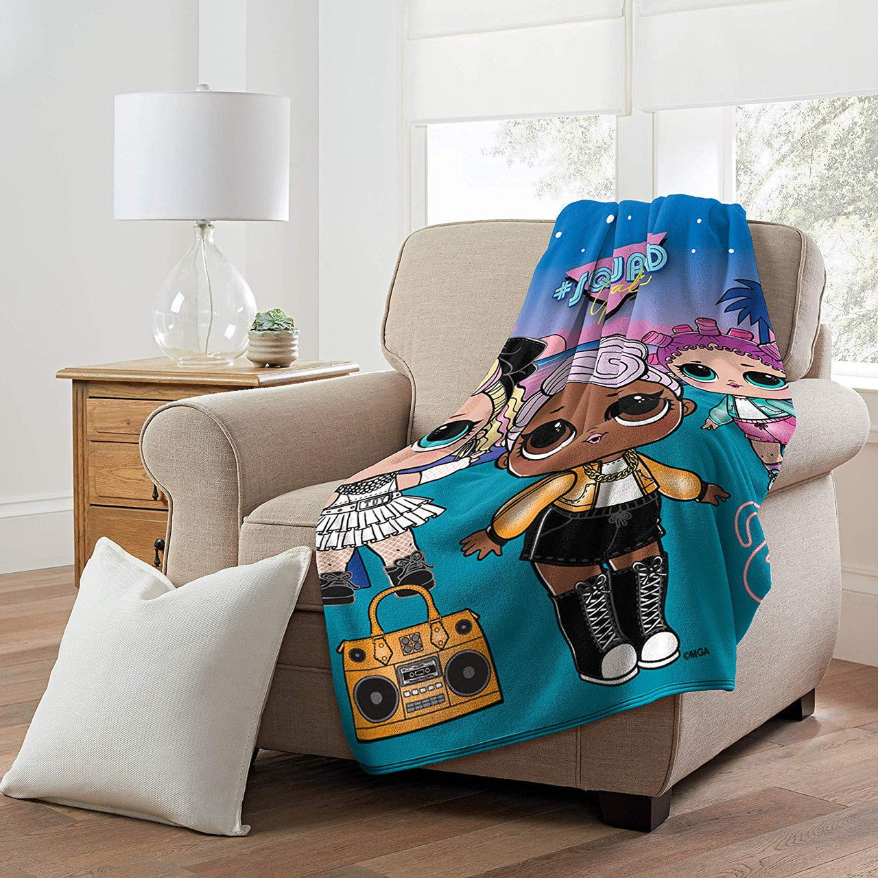 L.O.L. Surprise! “Squad Goals” Super Plush Throw
