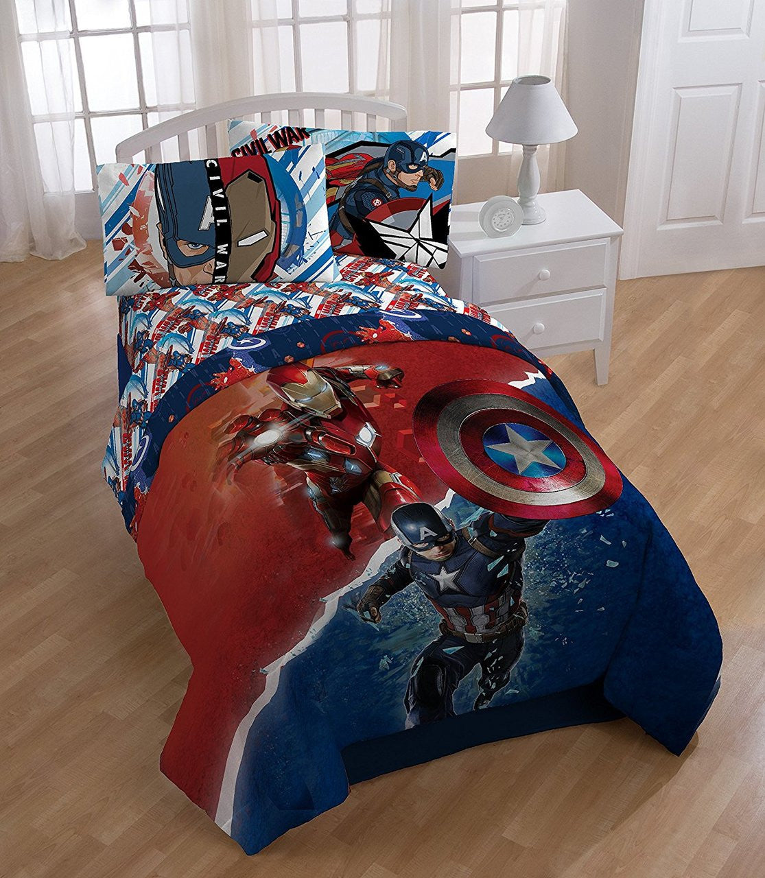 Captain America: Civil War 'Warriors' Twin/Full Comforter