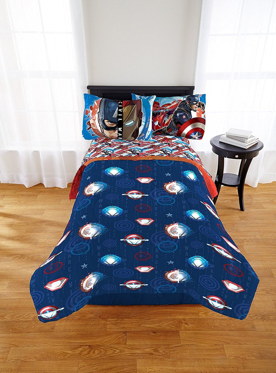 Captain America: Civil War 'Warriors' Twin/Full Comforter