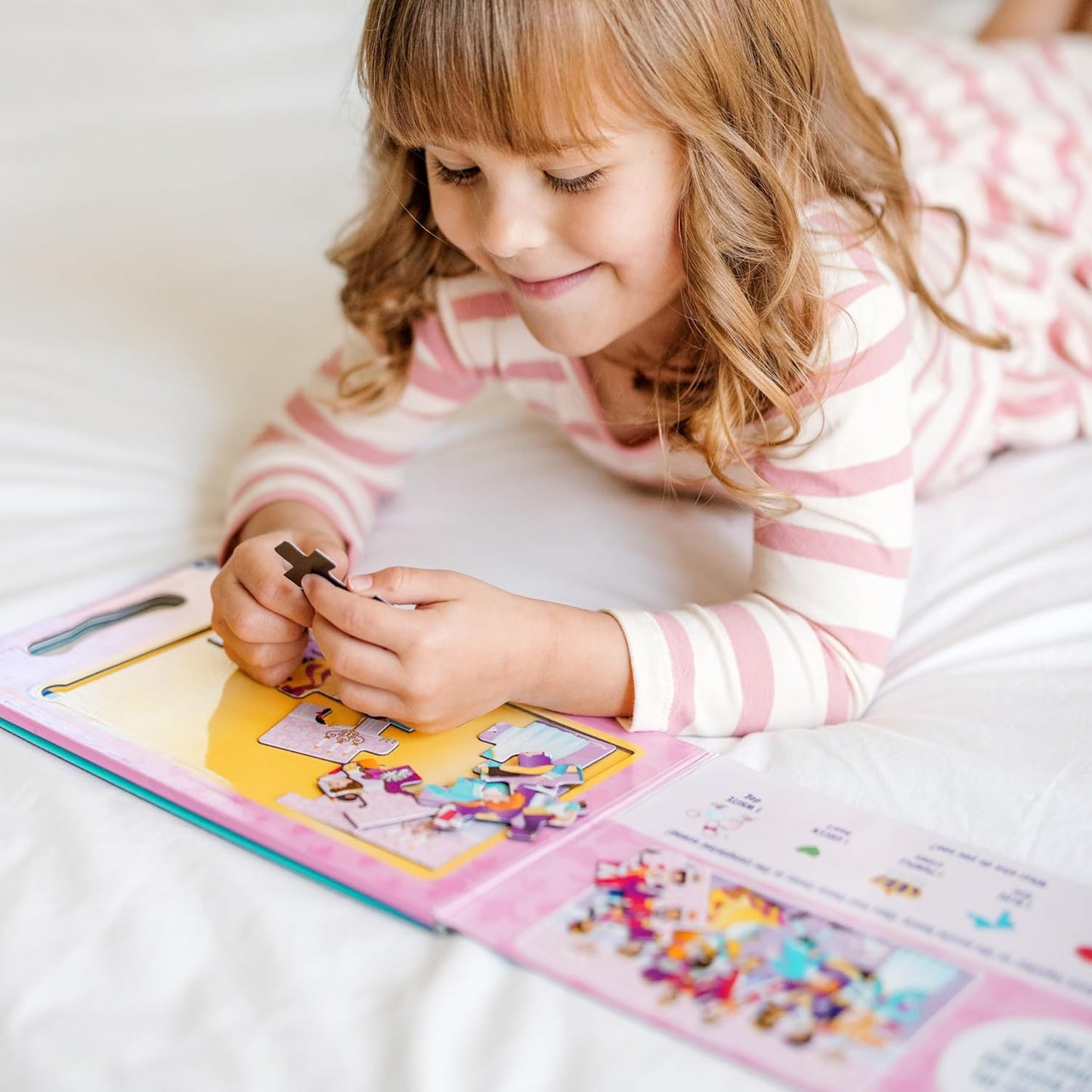 Melissa & Doug Take-Along Magnetic Jigsaw Puzzle Set – Princesses, 2x15 Pieces, Travel Activity Toy for Kids Ages 3+
