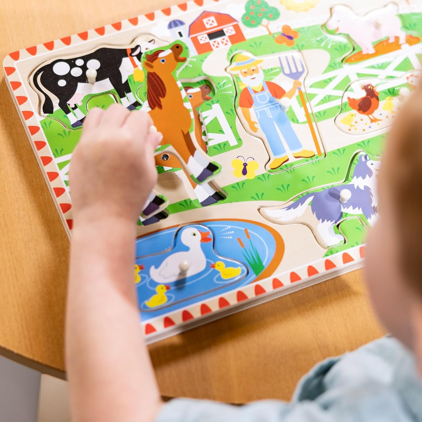 Melissa & Doug Old MacDonald’s Farm Song Puzzle, 8-Piece Wooden Peg Puzzle with Light-Activated Sounds, Musical Learning Toy for Toddlers Ages 2+
