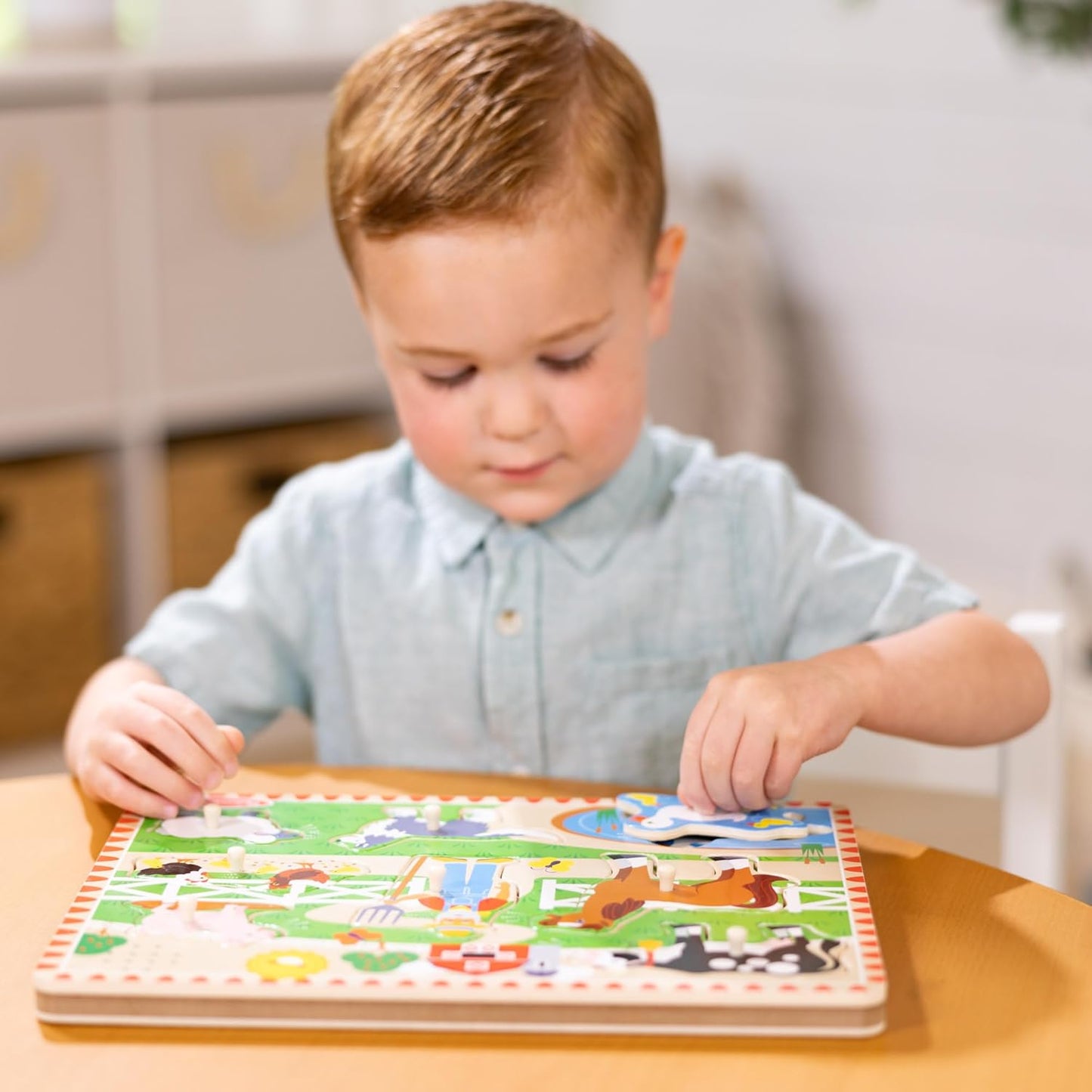 Melissa & Doug Old MacDonald’s Farm Song Puzzle, 8-Piece Wooden Peg Puzzle with Light-Activated Sounds, Musical Learning Toy for Toddlers Ages 2+