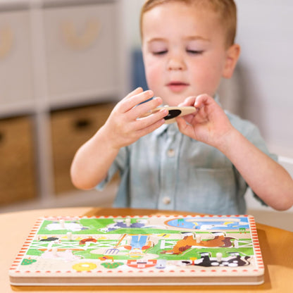 Melissa & Doug Old MacDonald’s Farm Song Puzzle, 8-Piece Wooden Peg Puzzle with Light-Activated Sounds, Musical Learning Toy for Toddlers Ages 2+