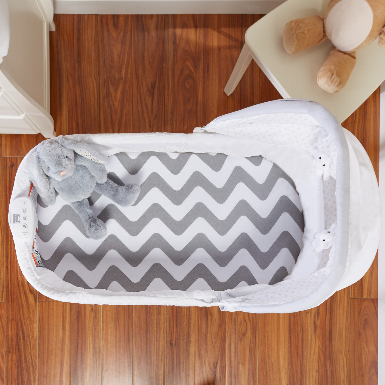 EVERYDAY KIDS 2 Pack Bassinet Sheet Set - Gray/White Chevron & Moon Stars