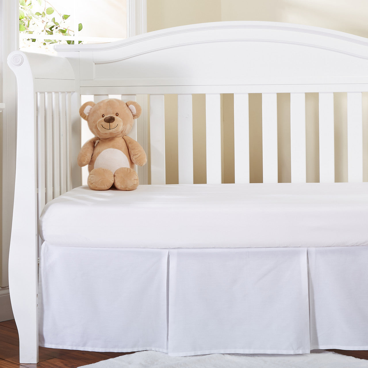 EVERYDAY KIDS White Pleated Crib Skirt