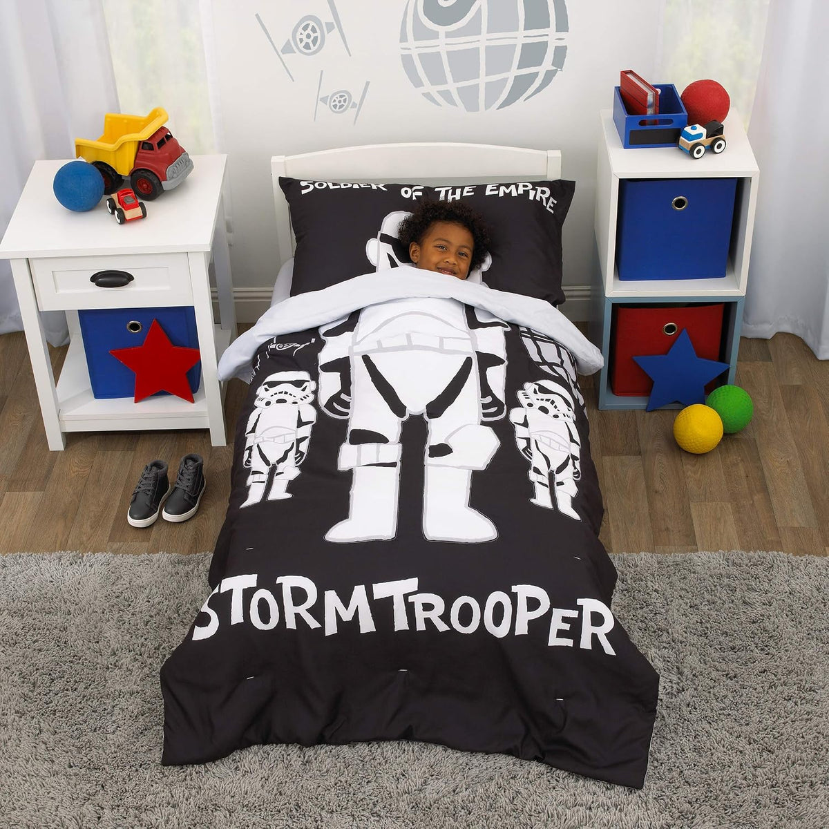 Star Wars Stormtrooper 4-Piece Toddler Bedding Set, Soldier of the Empire Comforter, Fitted Bottom Sheet, Flat Top Sheet & Pillowcase,