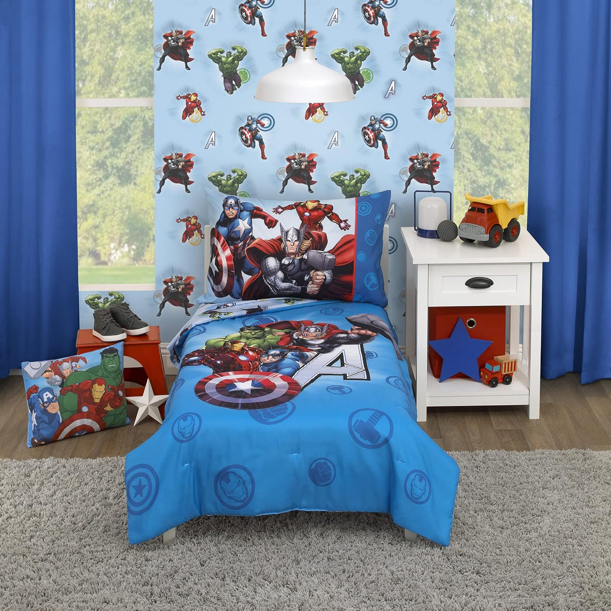 Marvel Avengers 4-Piece Toddler Bedding Set, Comforter, Fitted Sheet, Flat Sheet & Pillowcase, Blue