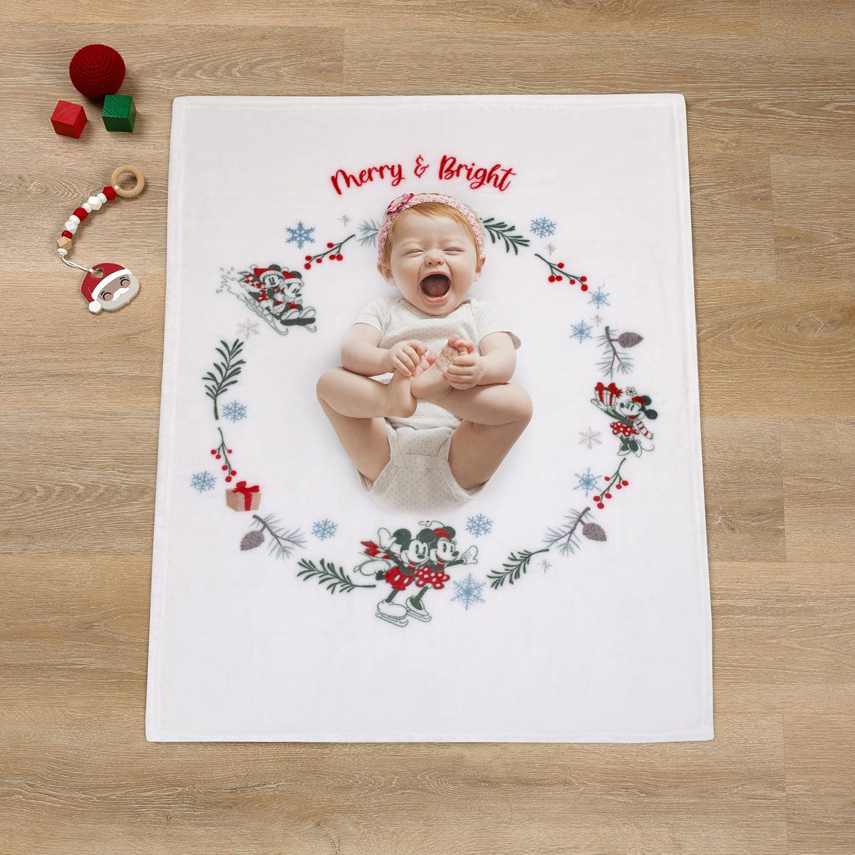 Disney Mickey and Minnie Mouse Holiday Baby Blanket, 30x40 "Merry & Bright" Wreath Photo Op Fleece Blanket, White