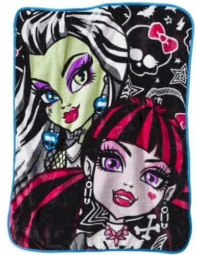 Monster High Throw Blanket and Tote Set