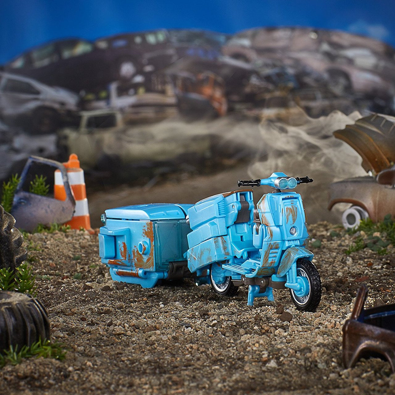 Transformers: The Last Knight  Autobot Sqweeks