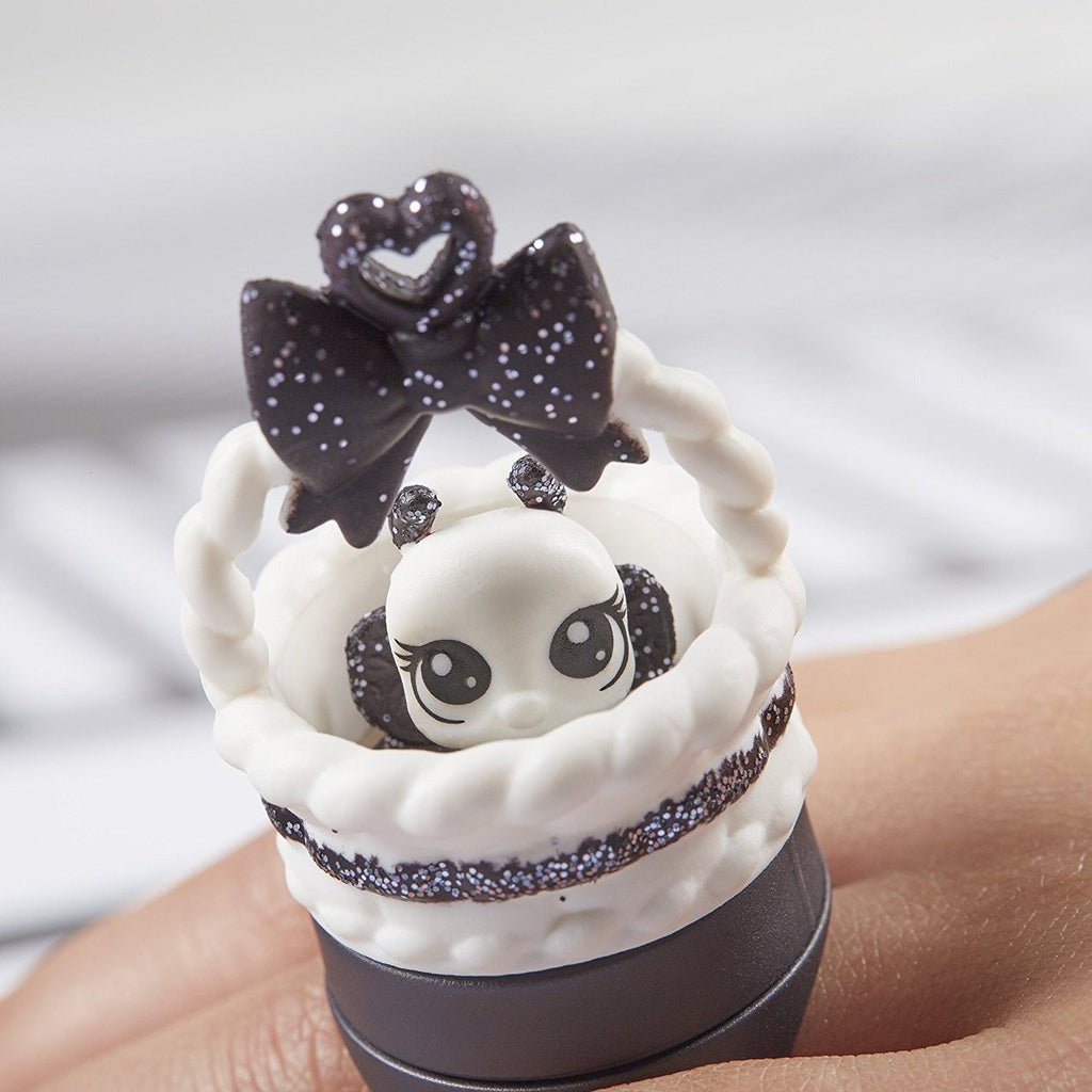 Littlest Pet Shop Black & White Pet Pack- Collection 2