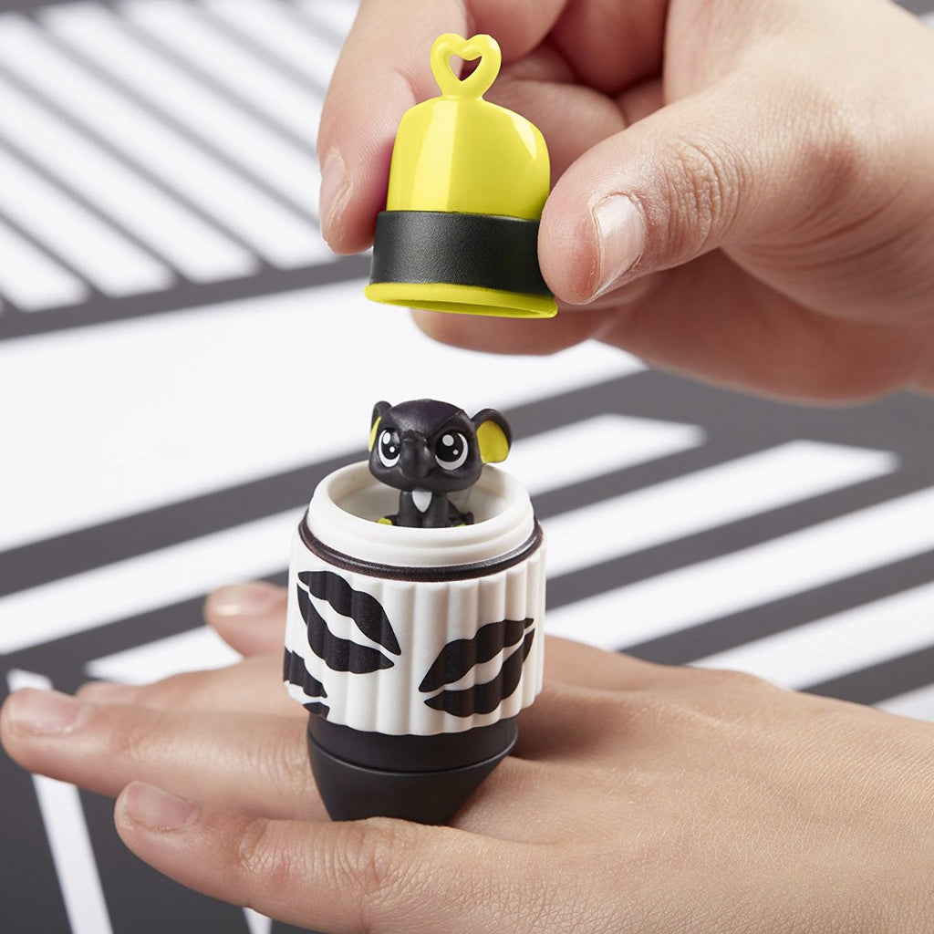 Littlest Pet Shop Black & White Pet Pack- Collection 2