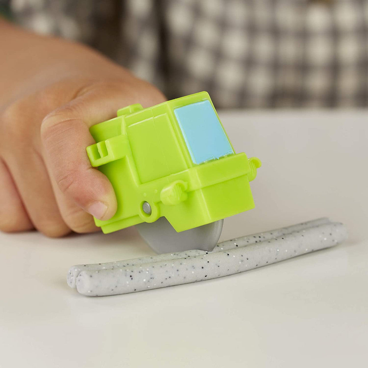 Play-Doh Wheels Crane and Forklift Construction Toys with Non-Toxic Cement Buildin' Compound Plus 2 Additional Colors