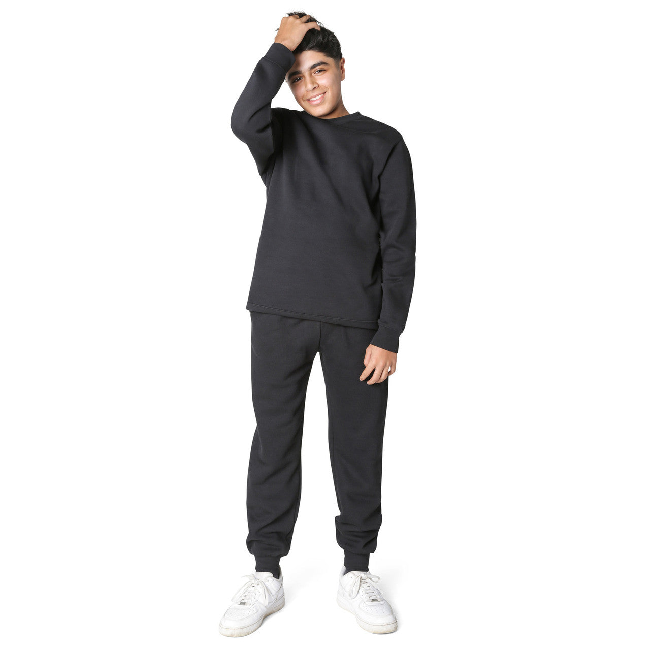 EVERYDAY KIDS Boys’ Fleece Black Crewneck Sweatshirt