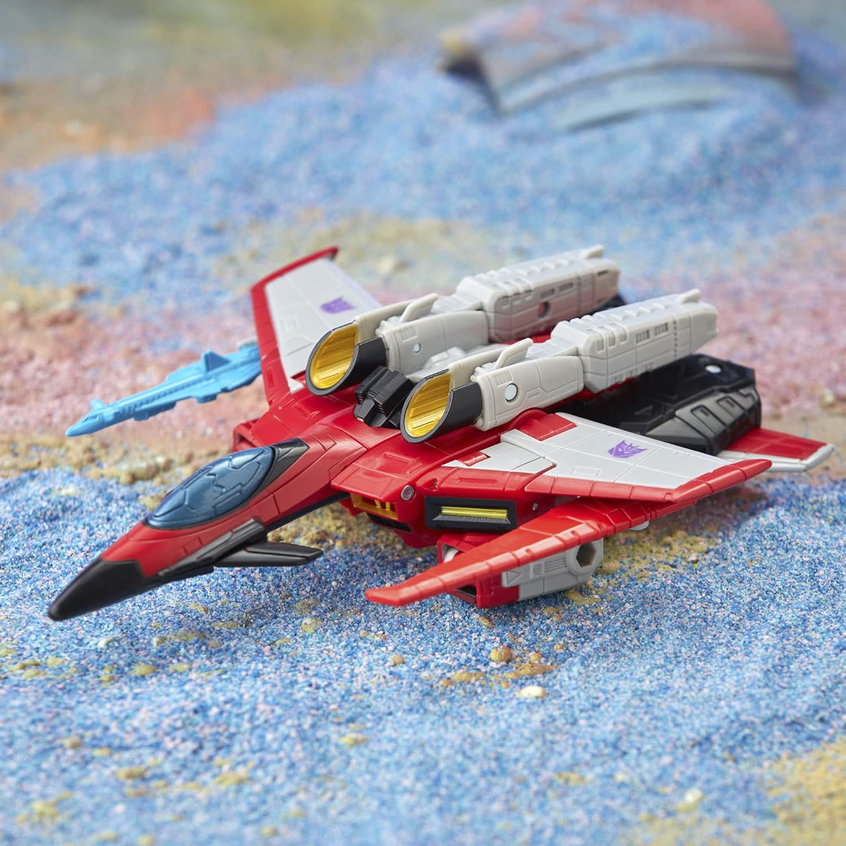 Transformers Legacy Voyager Armada Universe Starscream Action Figure