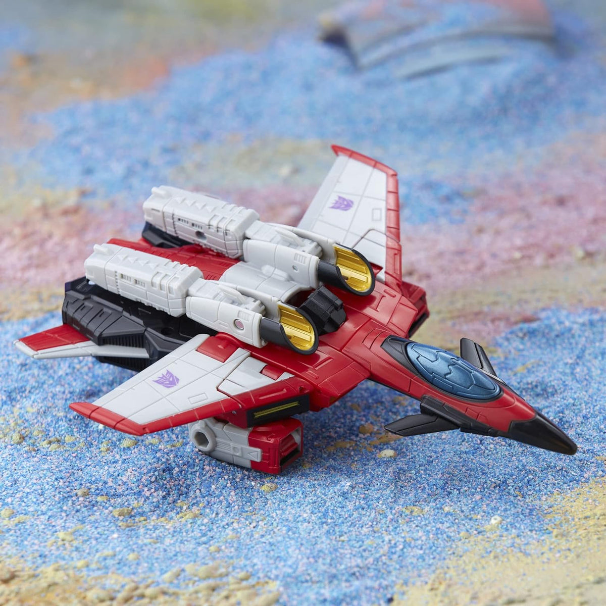 Transformers Legacy Voyager Armada Universe Starscream Action Figure