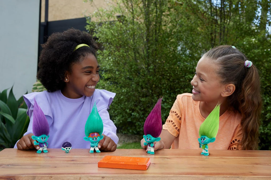 Trolls Band Together BroZone On Tour Set with 5 Small Dolls