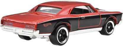 Hot Wheels 1:64 Scale Die-Cast Toy Cars and Trucks Set of 6 (Styles May Vary)
