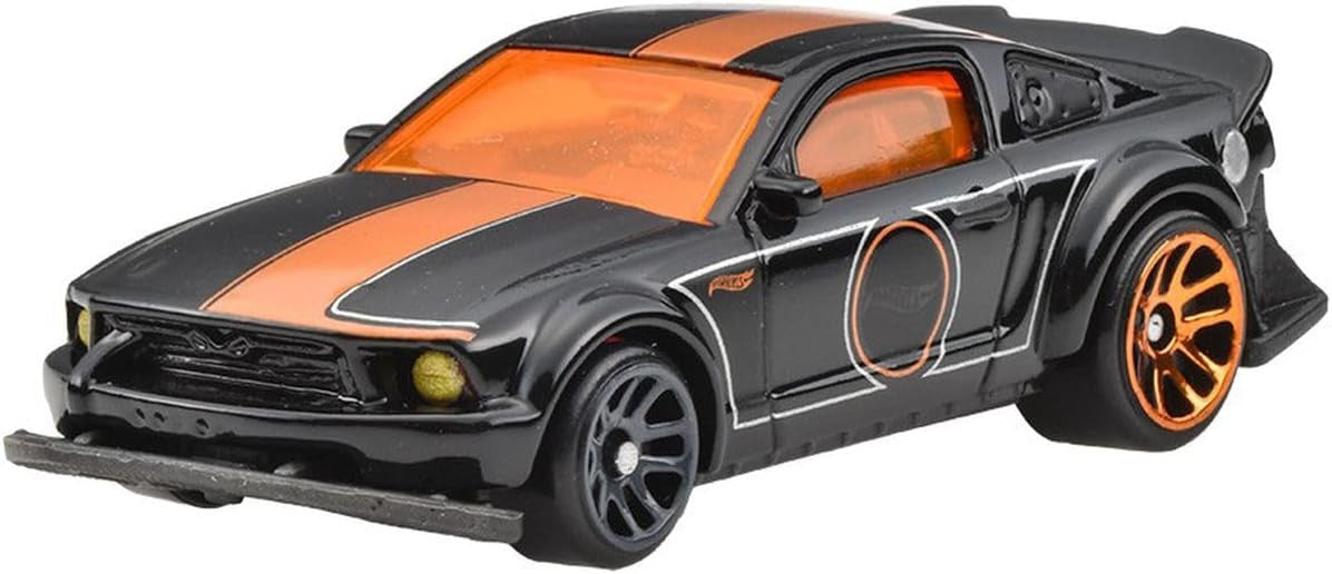 Hot Wheels 1:64 Scale Die-Cast Toy Cars and Trucks Set of 6 (Styles May Vary)