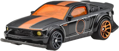 Hot Wheels 1:64 Scale Die-Cast Toy Cars and Trucks Set of 6 (Styles May Vary)
