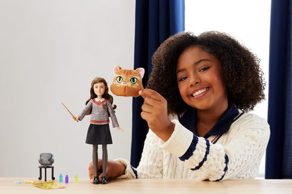 Mattel Harry Potter Polyjuice Potions Hermione Granger Doll & Playset with Movie-Inspired Hogwarts Uniform, 13 Accessories & Fizz