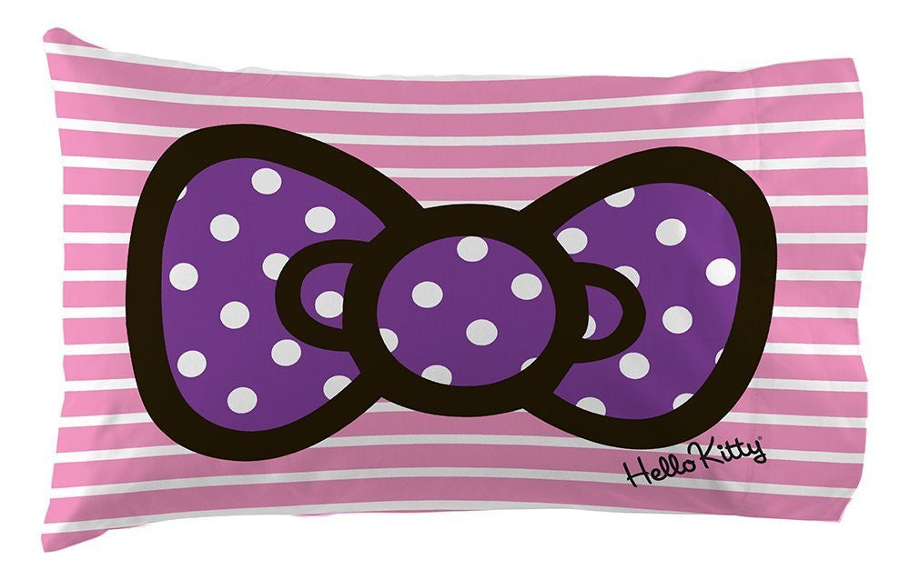 Hello Kitty 'What's Not to Love' Full Size Sheet Set