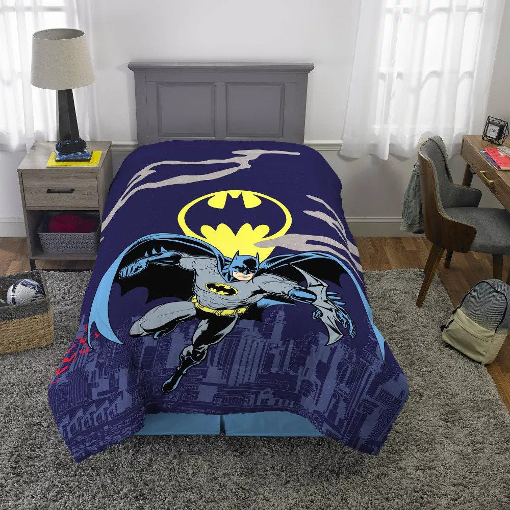 Batman Caped Classic Twin Reversible Comforter