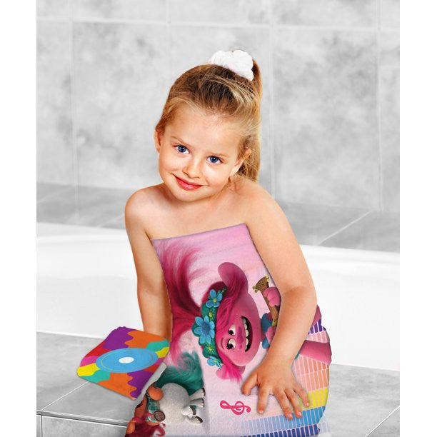 Trolls World Tour  2 Pieces Bath Towel And Washcloth Set